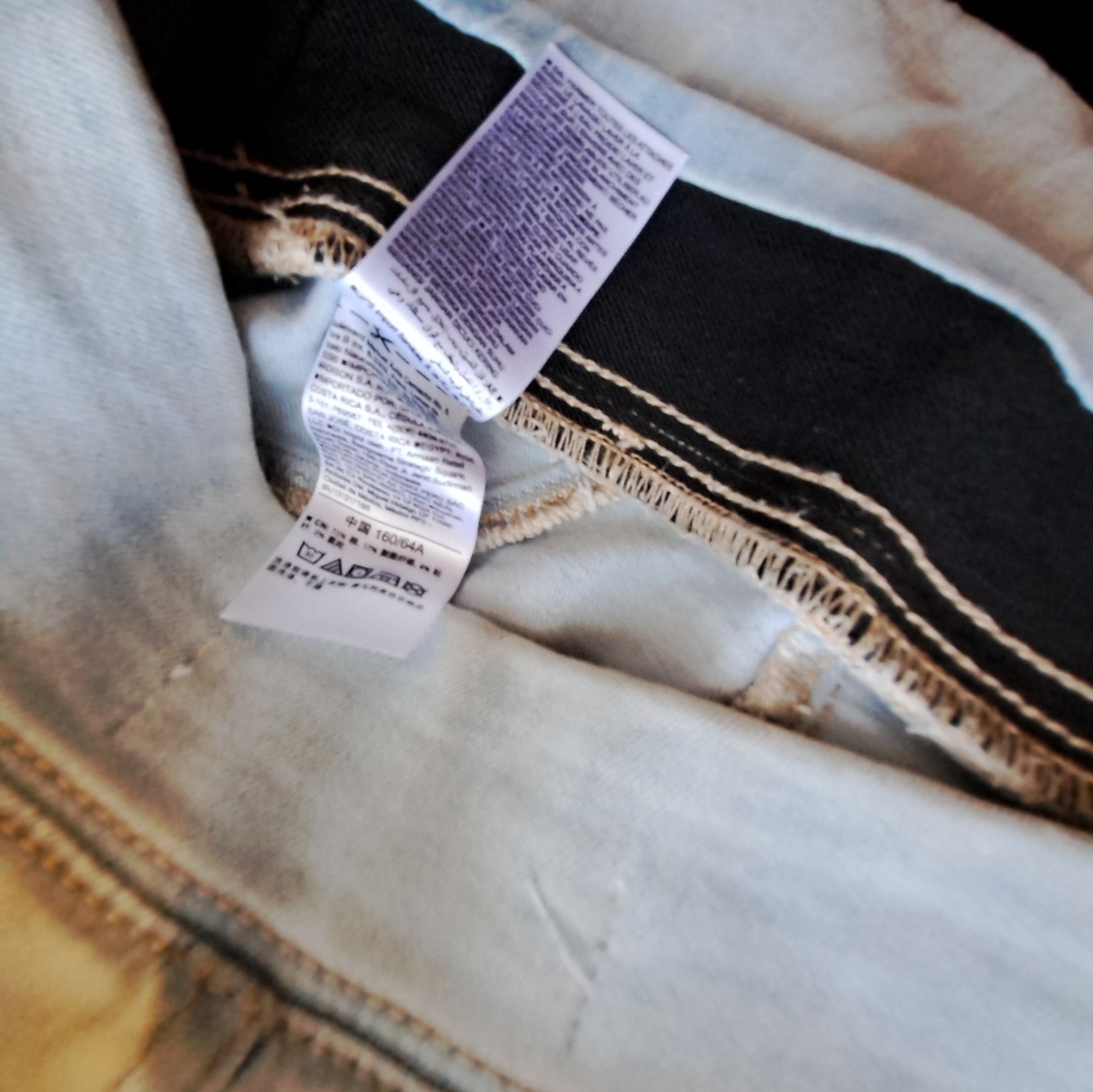 Jeans - Picture 5 of 6